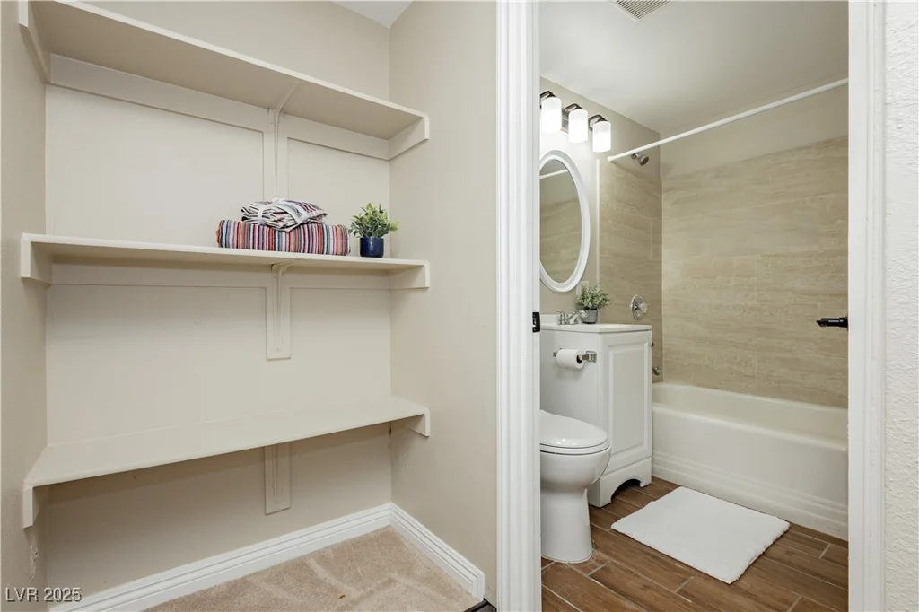 67 Oklahoma, Henderson, NV 89015
