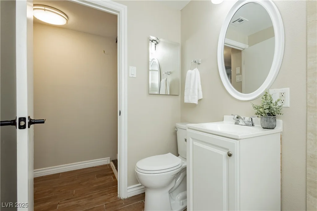 67 Oklahoma, Henderson, NV 89015