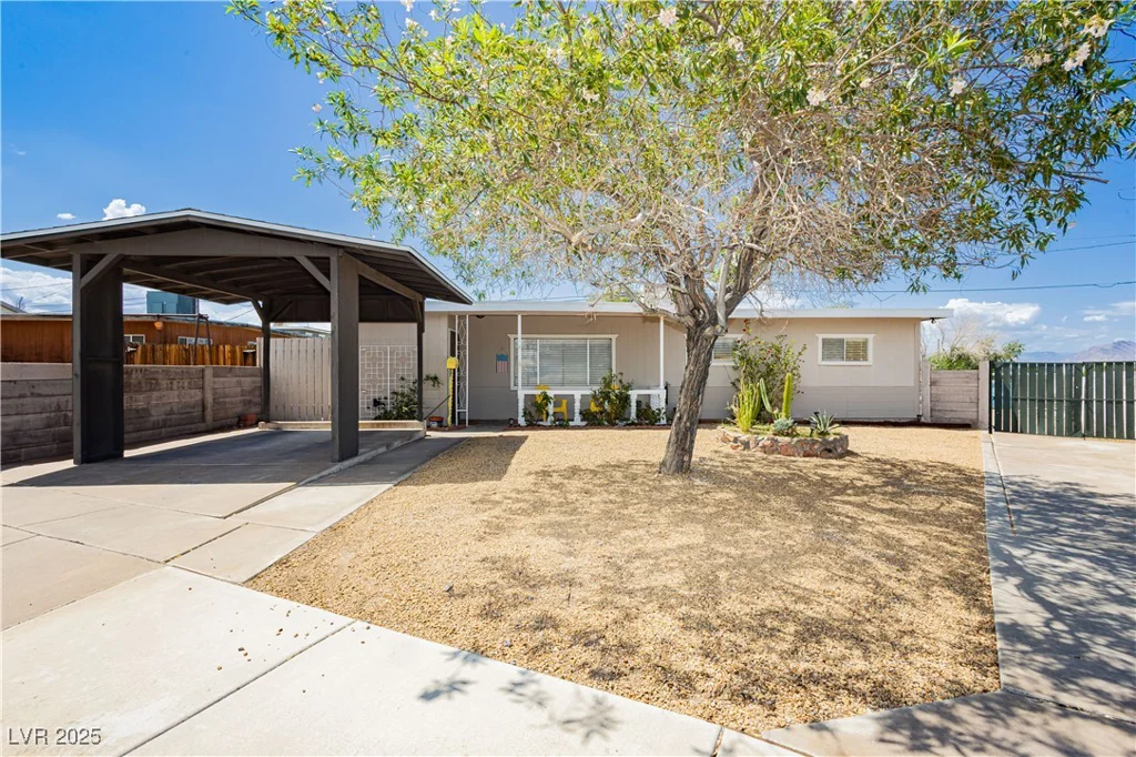 67 Oklahoma, Henderson, NV 89015