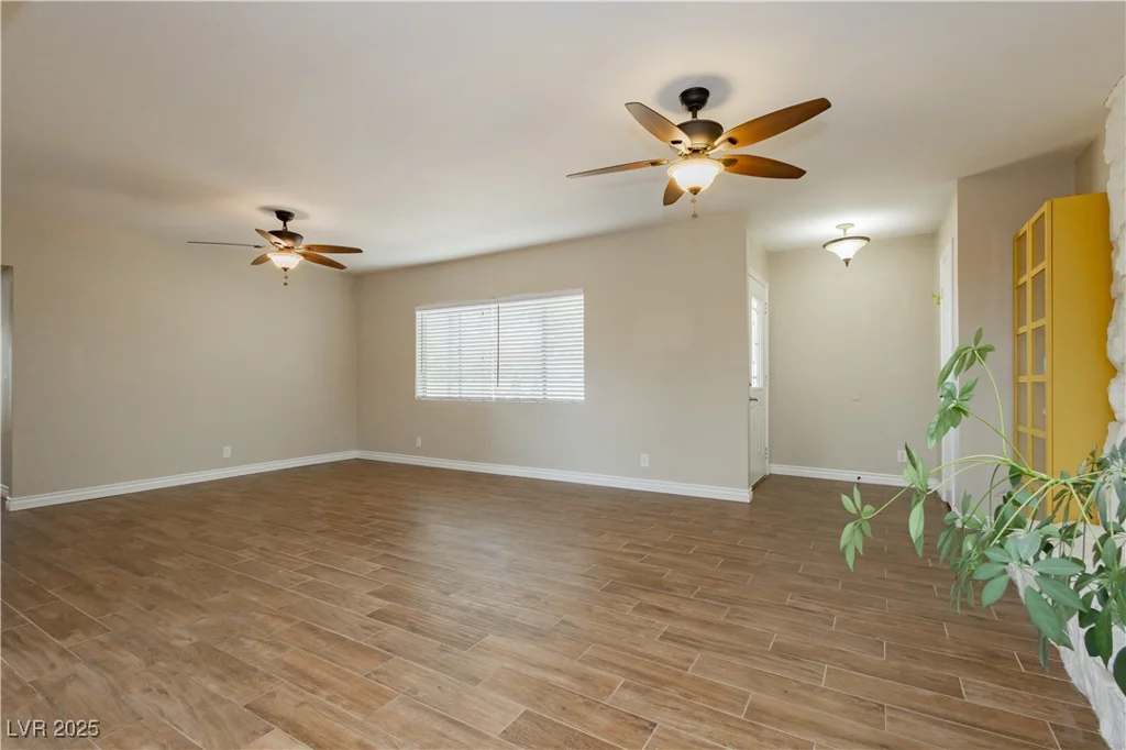 67 Oklahoma, Henderson, NV 89015