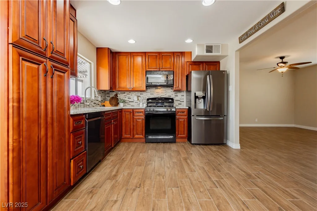 67 Oklahoma, Henderson, NV 89015