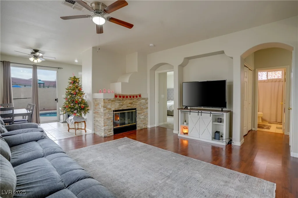 10605 Moon Flower Arbor, Las Vegas, NV 89144