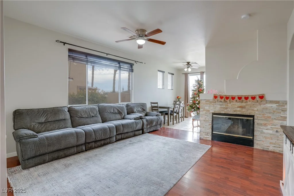 10605 Moon Flower Arbor, Las Vegas, NV 89144