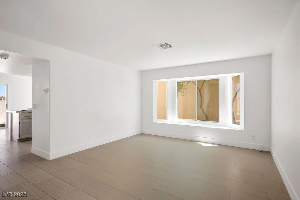 2316 Pine Bluff, Las Vegas, NV 89134