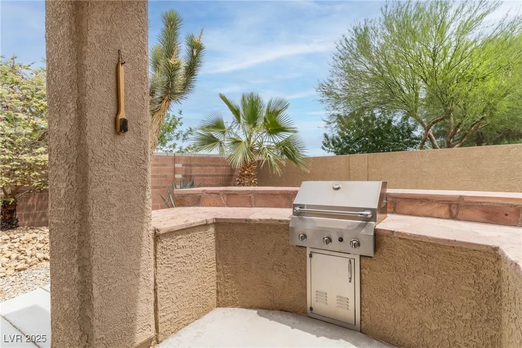 2056 Bay Thrush, North Las Vegas, NV 89084