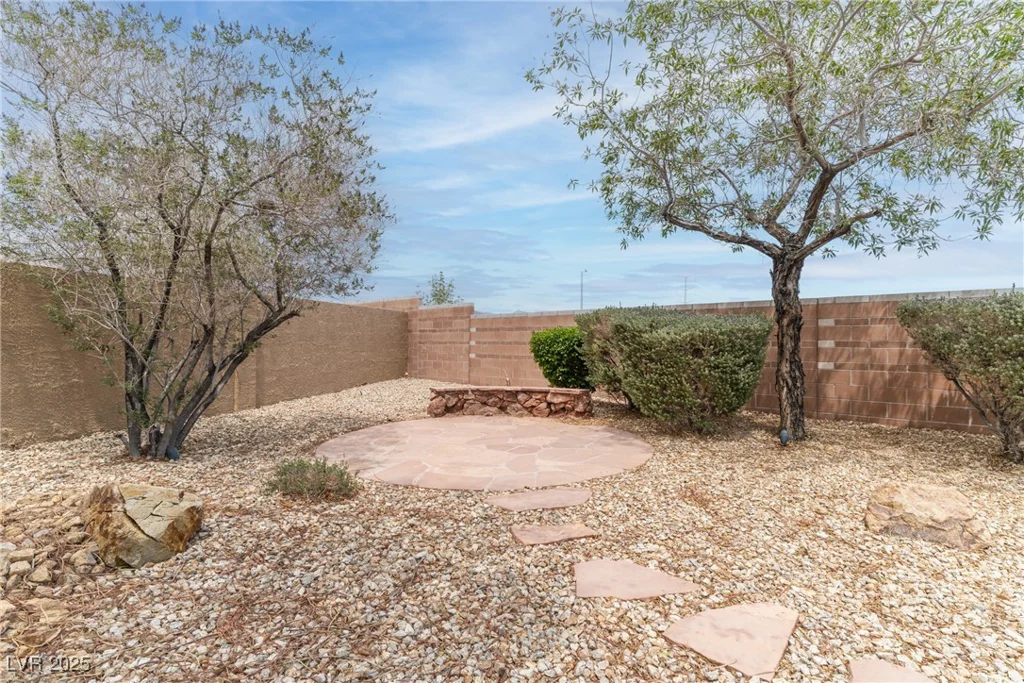 2056 Bay Thrush, North Las Vegas, NV 89084