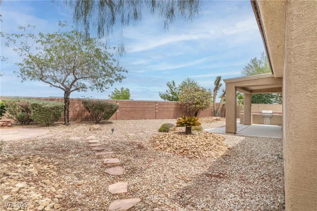2056 Bay Thrush, North Las Vegas, NV 89084