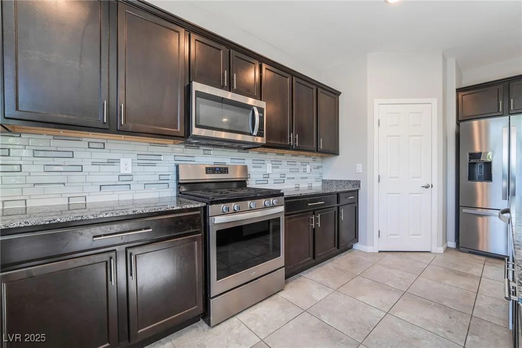 7732 Bandon Cliffs, North Las Vegas, NV 89084