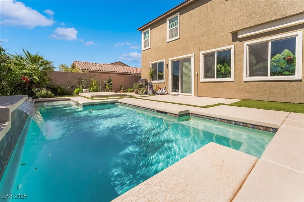 7732 Bandon Cliffs, North Las Vegas, NV 89084