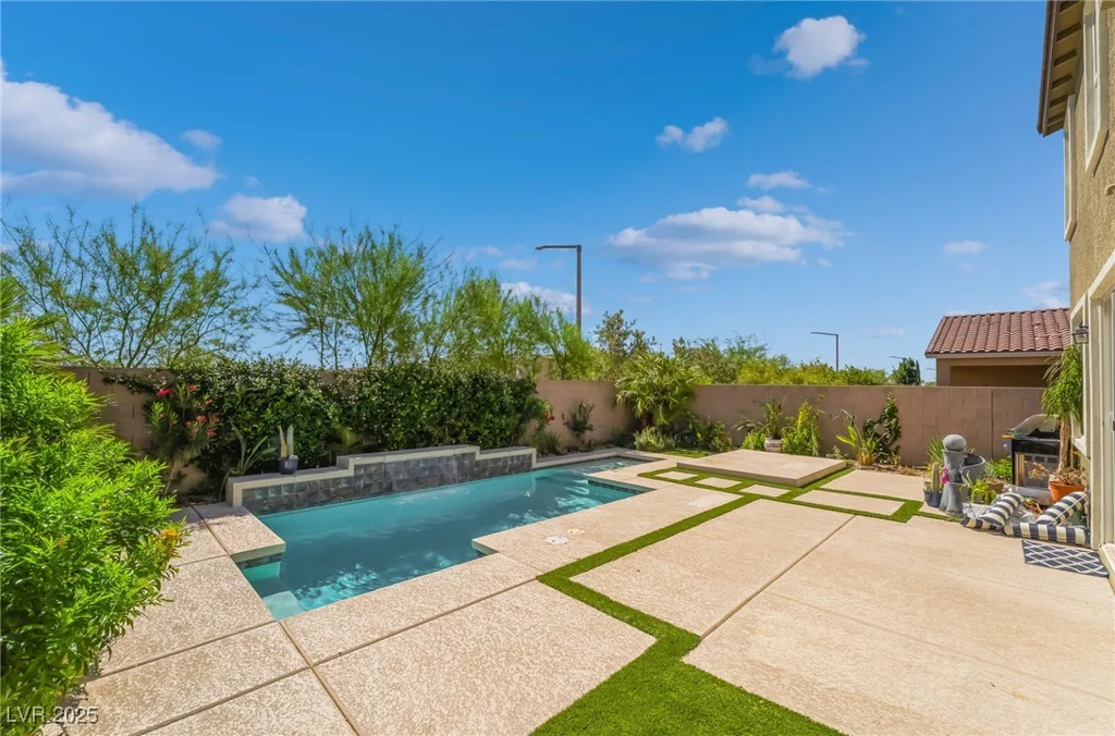 7732 Bandon Cliffs, North Las Vegas, NV 89084