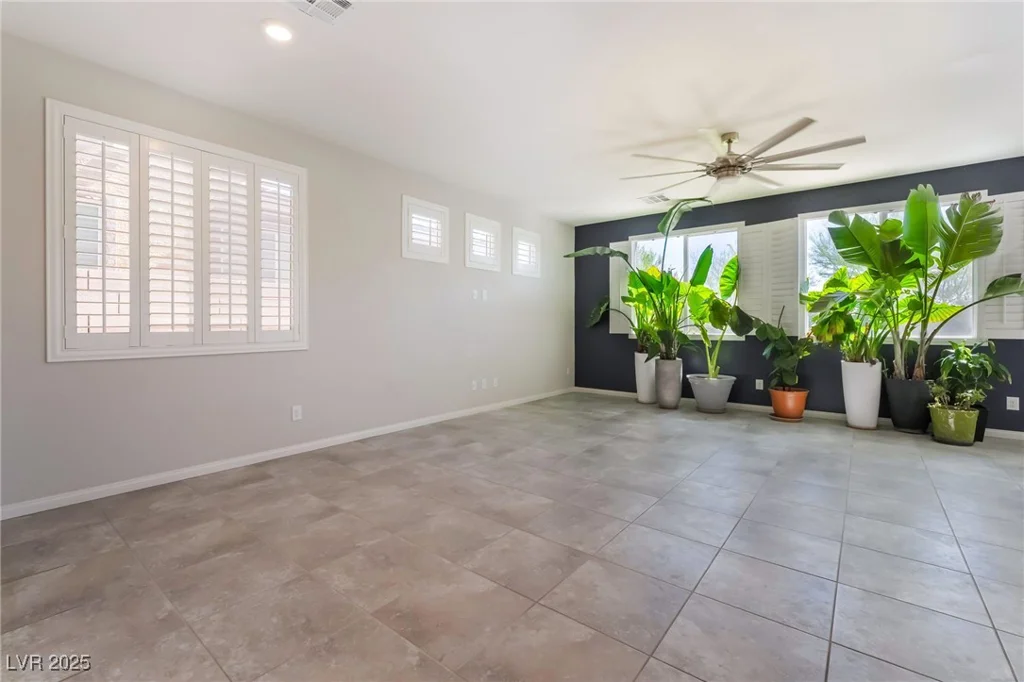 7732 Bandon Cliffs, North Las Vegas, NV 89084