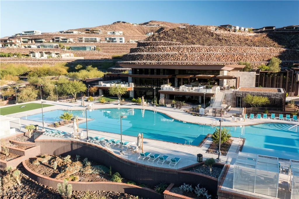 94 Cloudrock, Henderson, NV 89012