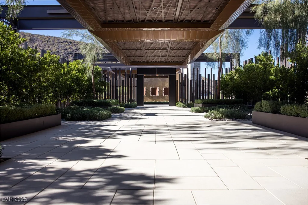 94 Cloudrock, Henderson, NV 89012