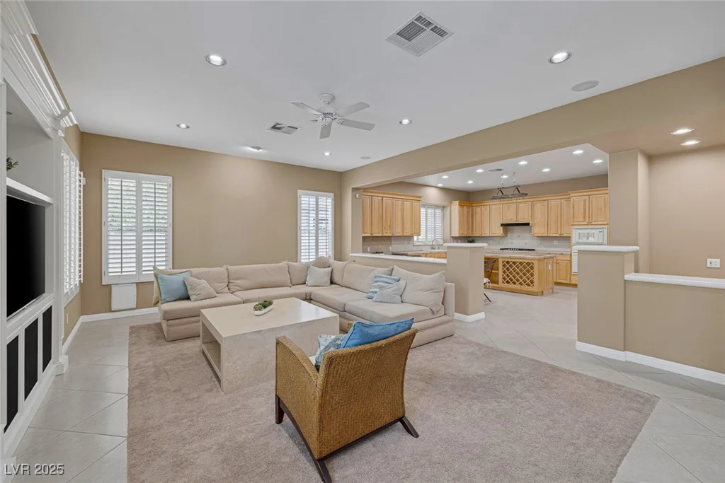 10156 Kearney Hill, Las Vegas, NV 89144