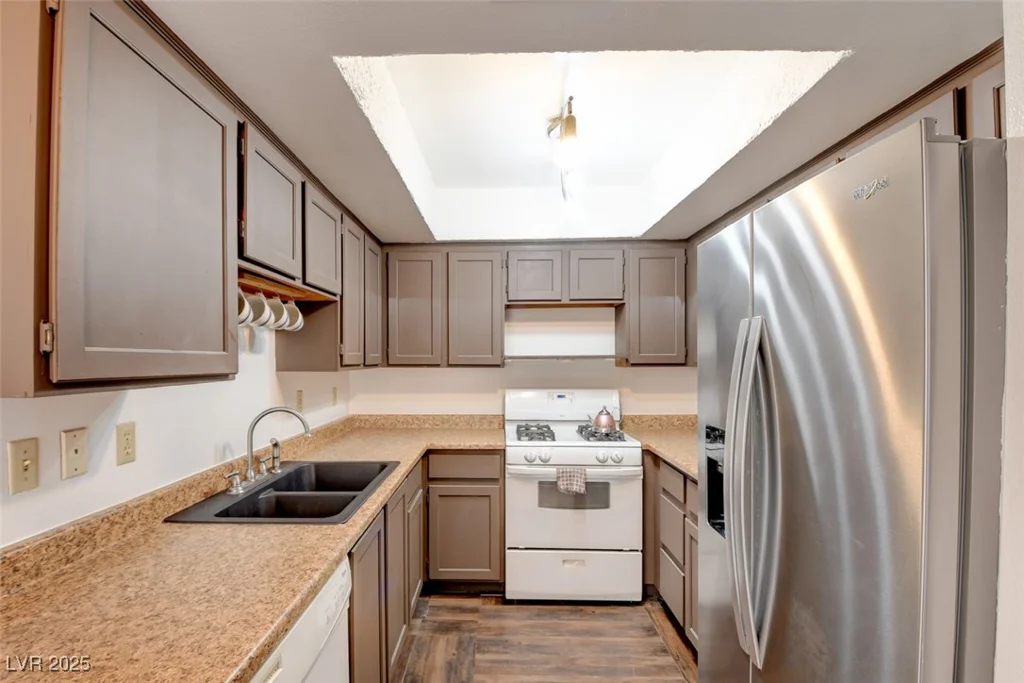 2696 Matogroso, Las Vegas, NV 89121
