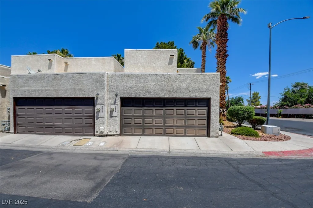 2696 Matogroso, Las Vegas, NV 89121