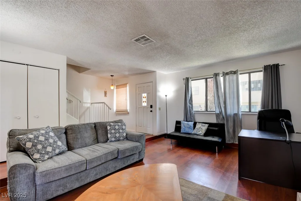 2696 Matogroso, Las Vegas, NV 89121