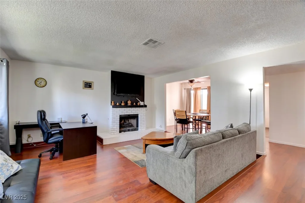 2696 Matogroso, Las Vegas, NV 89121