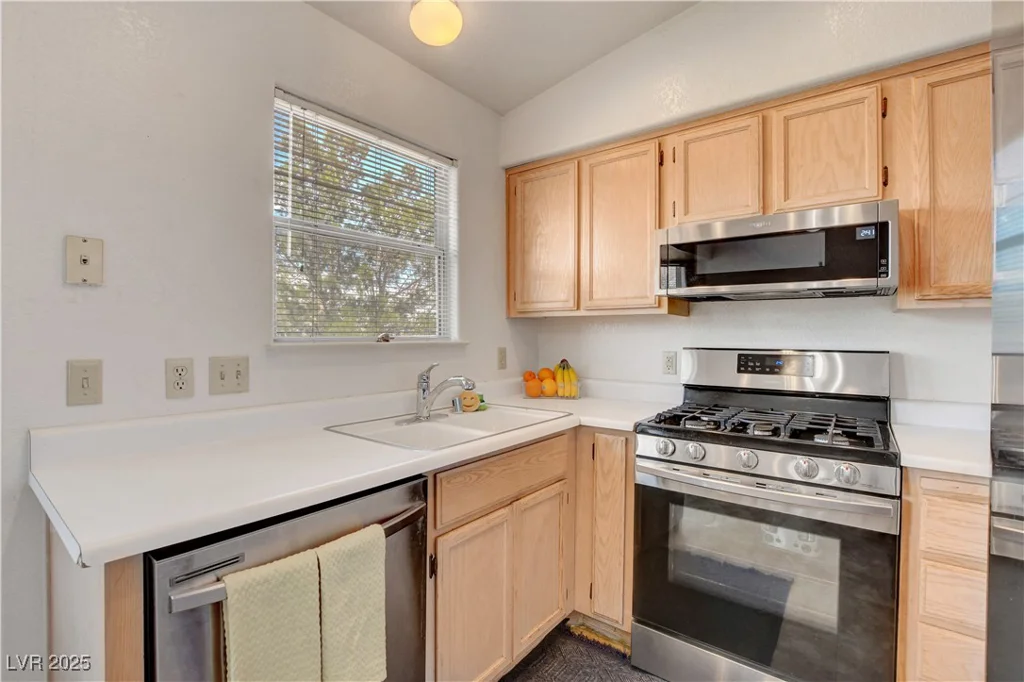 8048 Astrology, Las Vegas, NV 89128