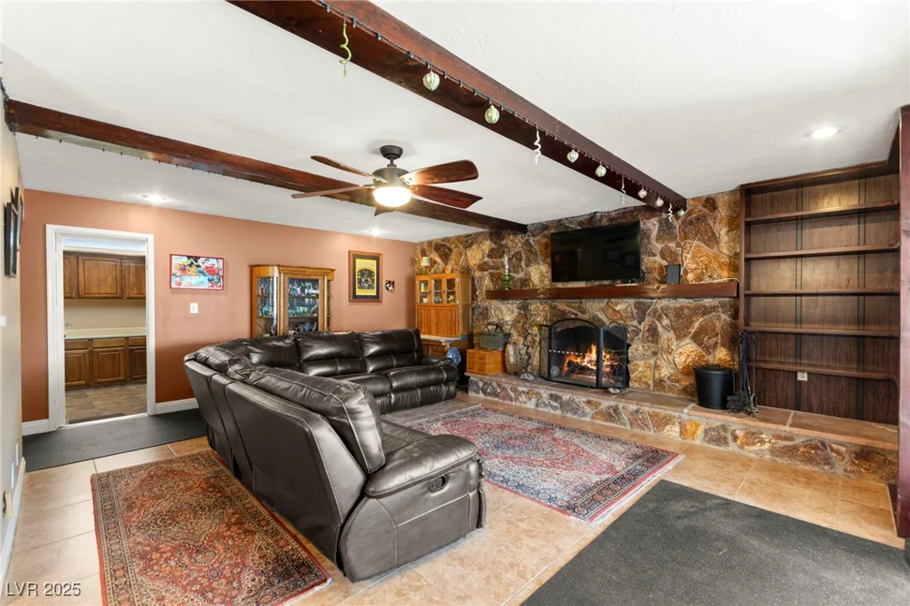 6612 Elton, Las Vegas, NV 89107