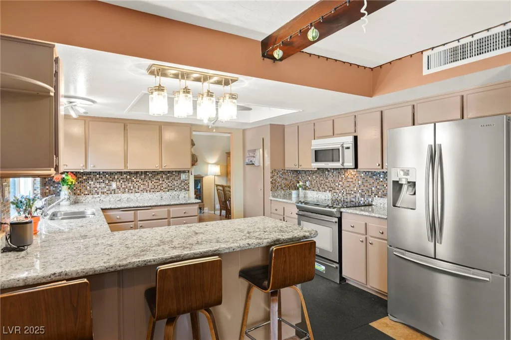 6612 Elton, Las Vegas, NV 89107