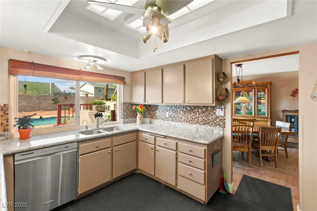 6612 Elton, Las Vegas, NV 89107
