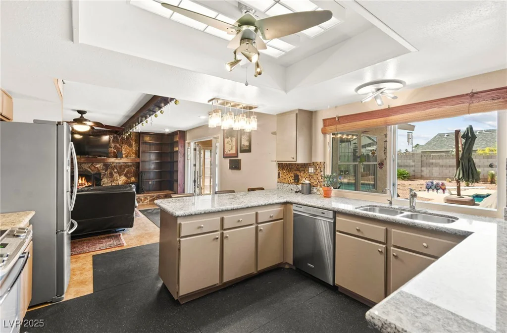 6612 Elton, Las Vegas, NV 89107