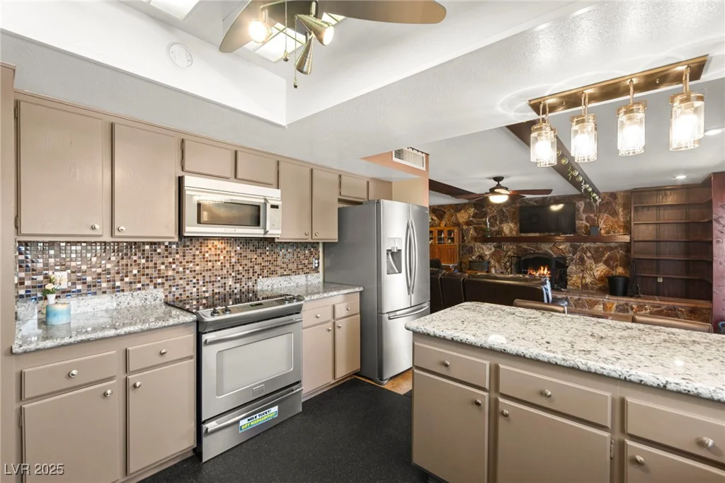 6612 Elton, Las Vegas, NV 89107