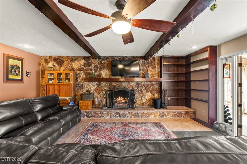 6612 Elton, Las Vegas, NV 89107