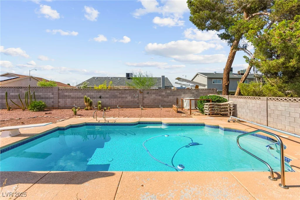 6612 Elton, Las Vegas, NV 89107