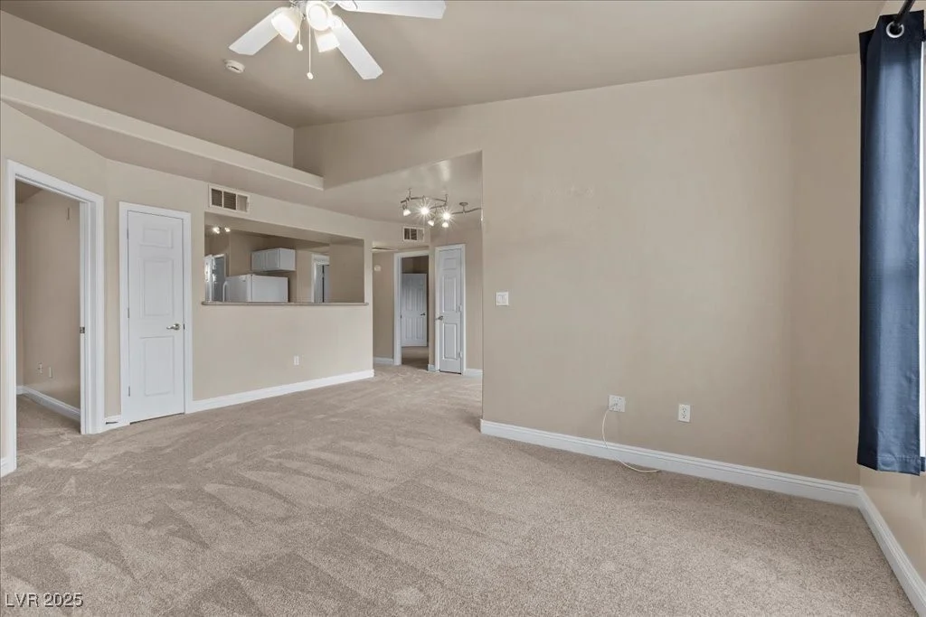 8000 Badura, Las Vegas, NV 89113
