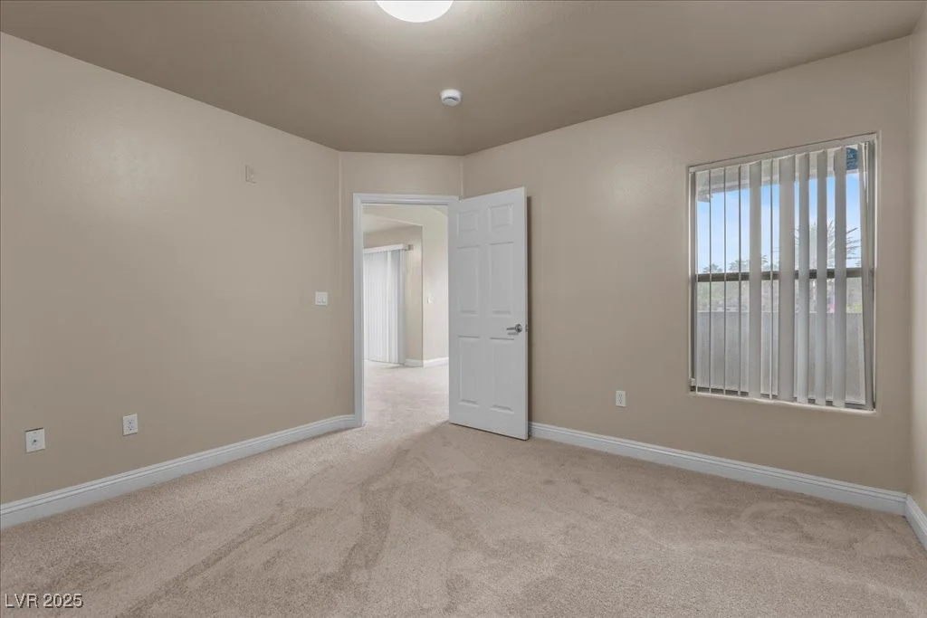 8000 Badura, Las Vegas, NV 89113