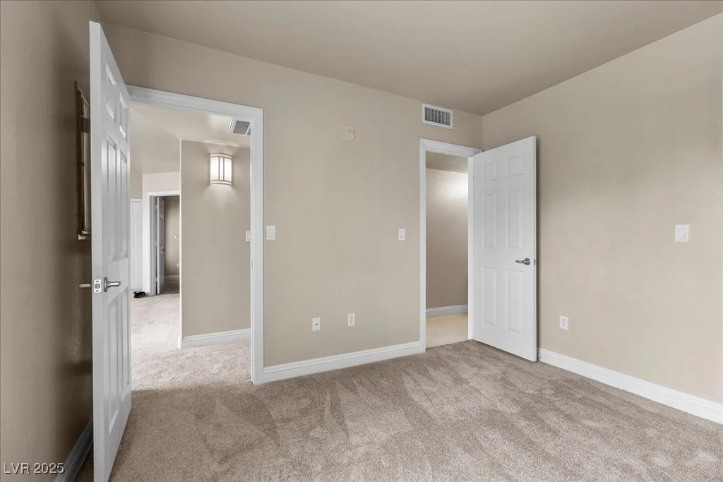 8000 Badura, Las Vegas, NV 89113