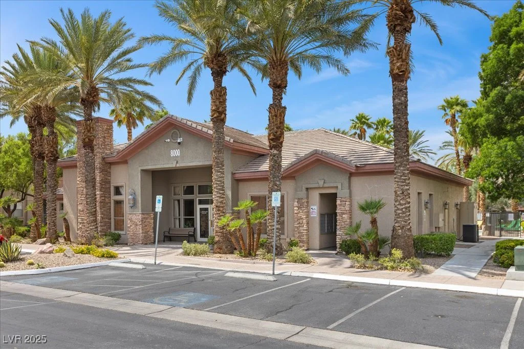8000 Badura, Las Vegas, NV 89113