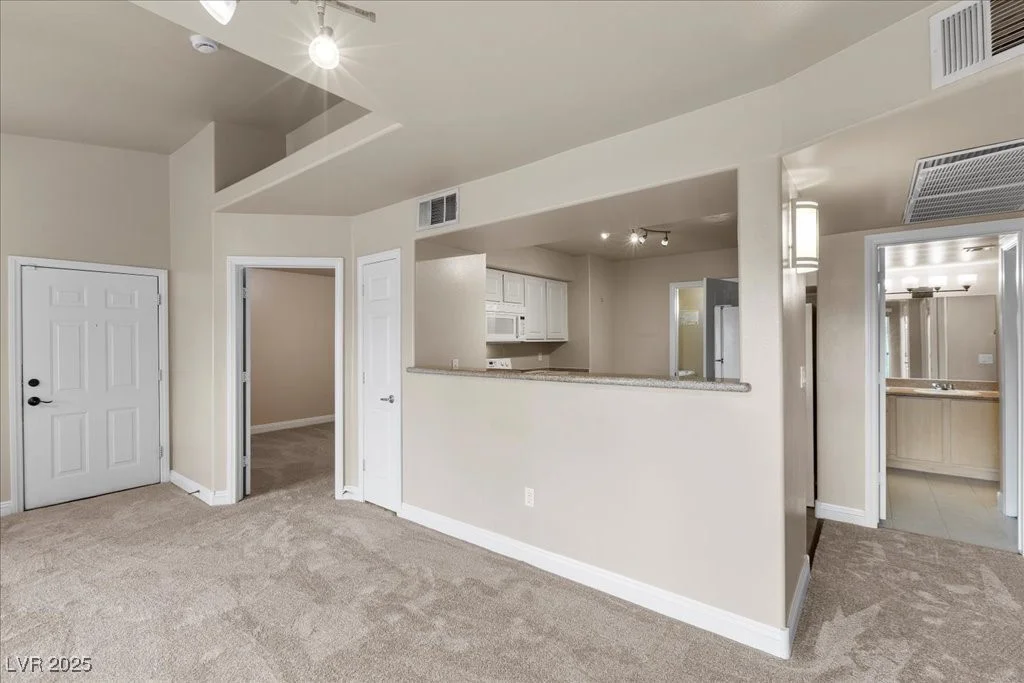 8000 Badura, Las Vegas, NV 89113