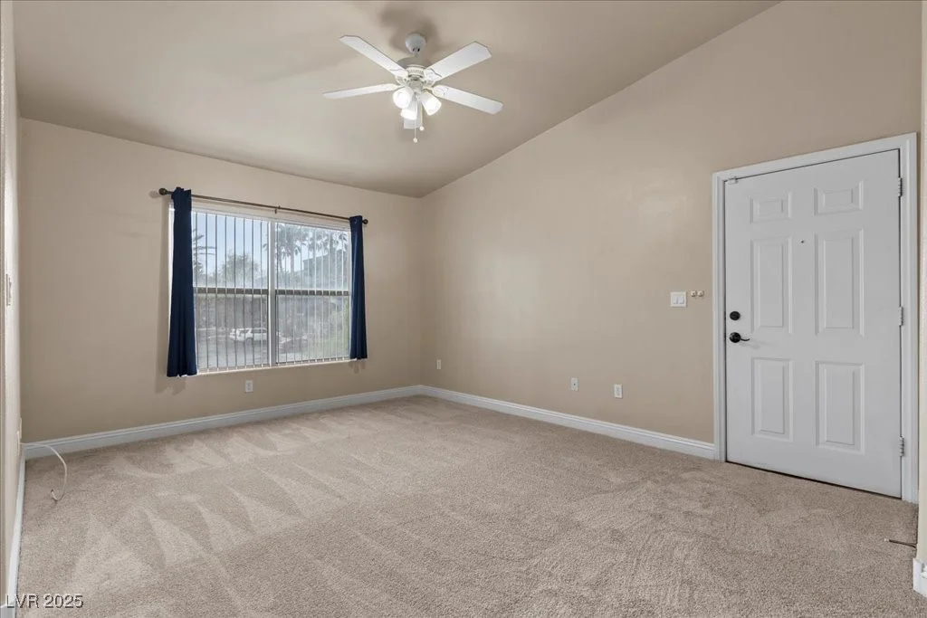 8000 Badura, Las Vegas, NV 89113