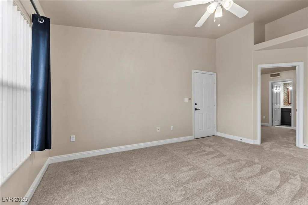 8000 Badura, Las Vegas, NV 89113