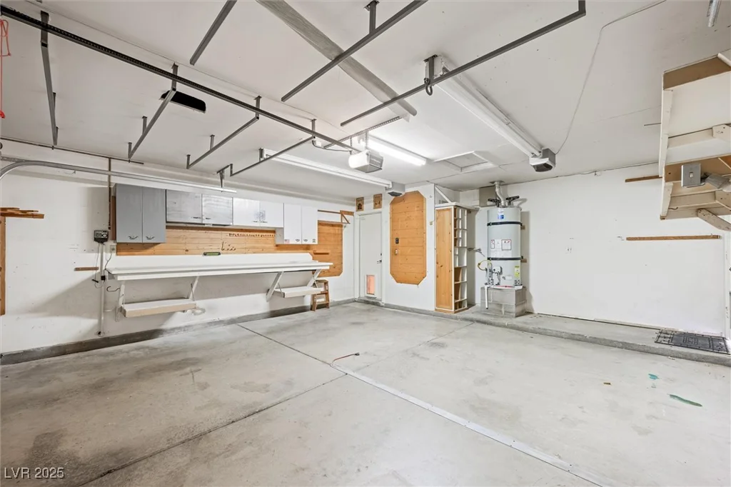 1929 Stonington, Las Vegas, NV 89108