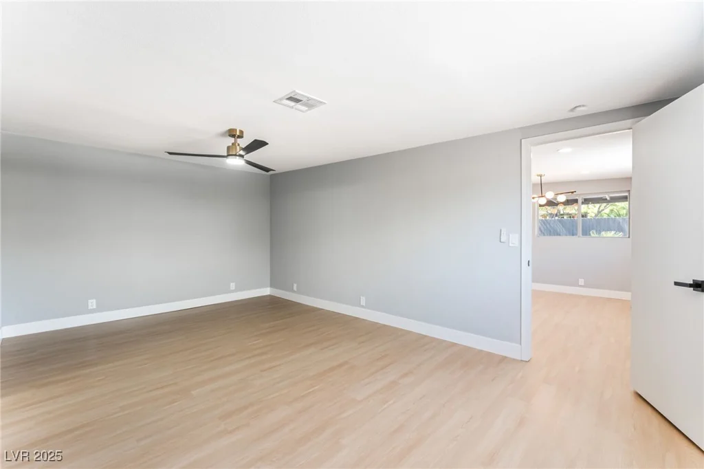 915 Melrose, Las Vegas, NV 89101