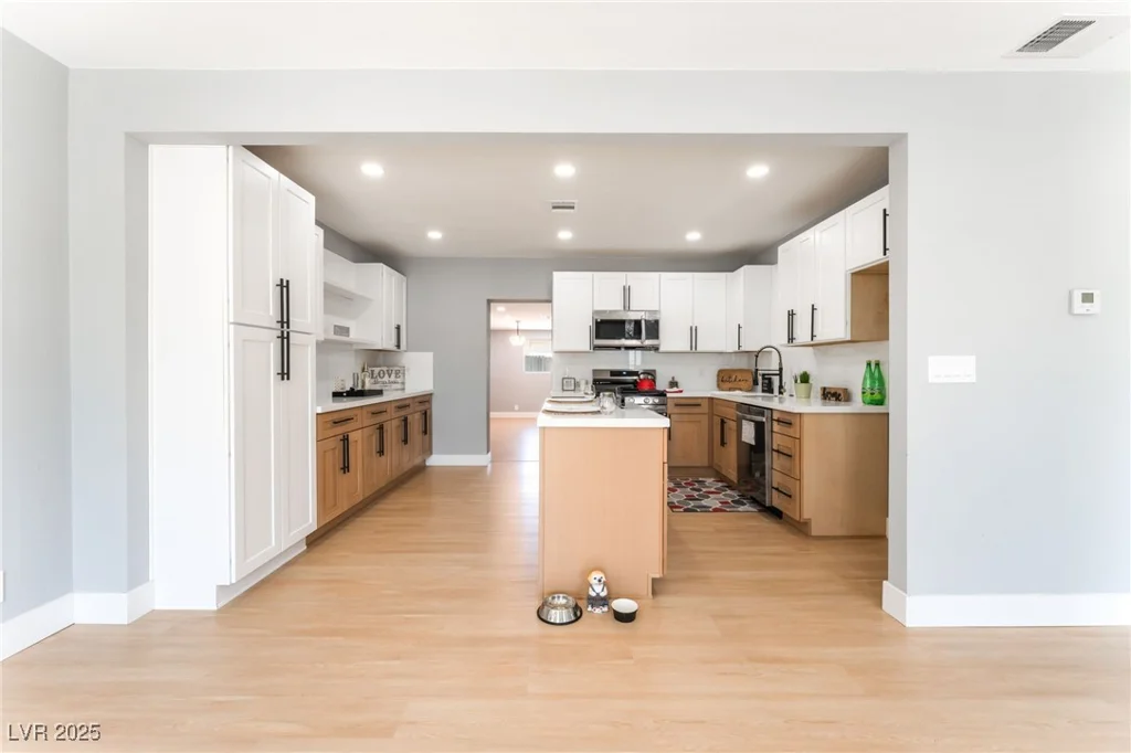 915 Melrose, Las Vegas, NV 89101