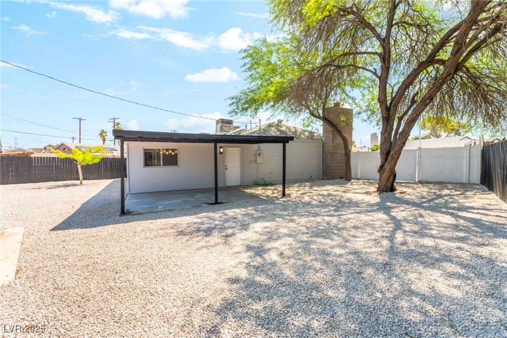 915 Melrose, Las Vegas, NV 89101