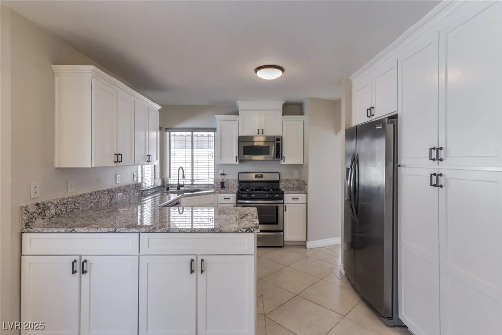 7633 Raven Hills, Las Vegas, NV 89149