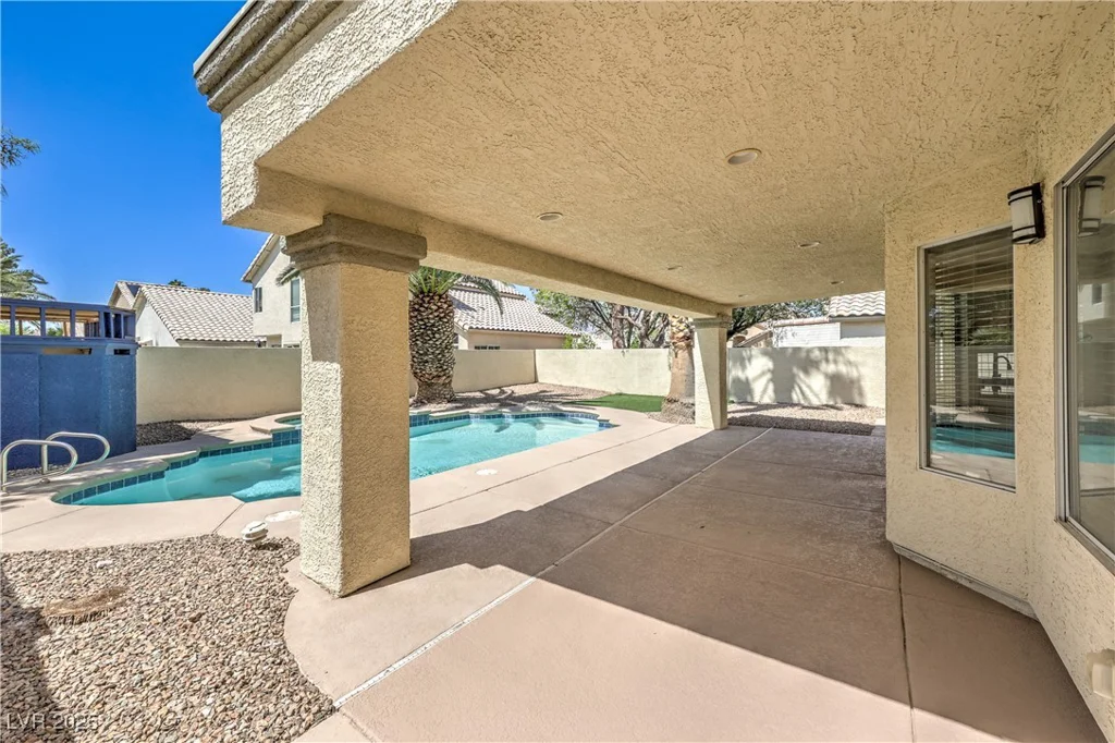 7633 Raven Hills, Las Vegas, NV 89149