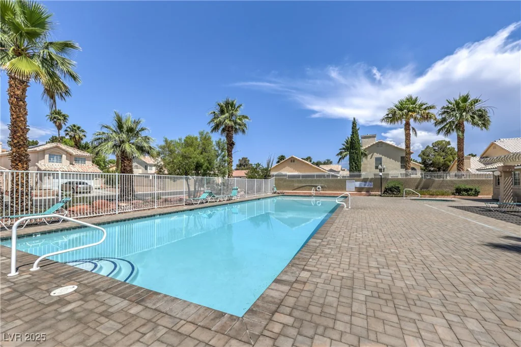 7633 Raven Hills, Las Vegas, NV 89149