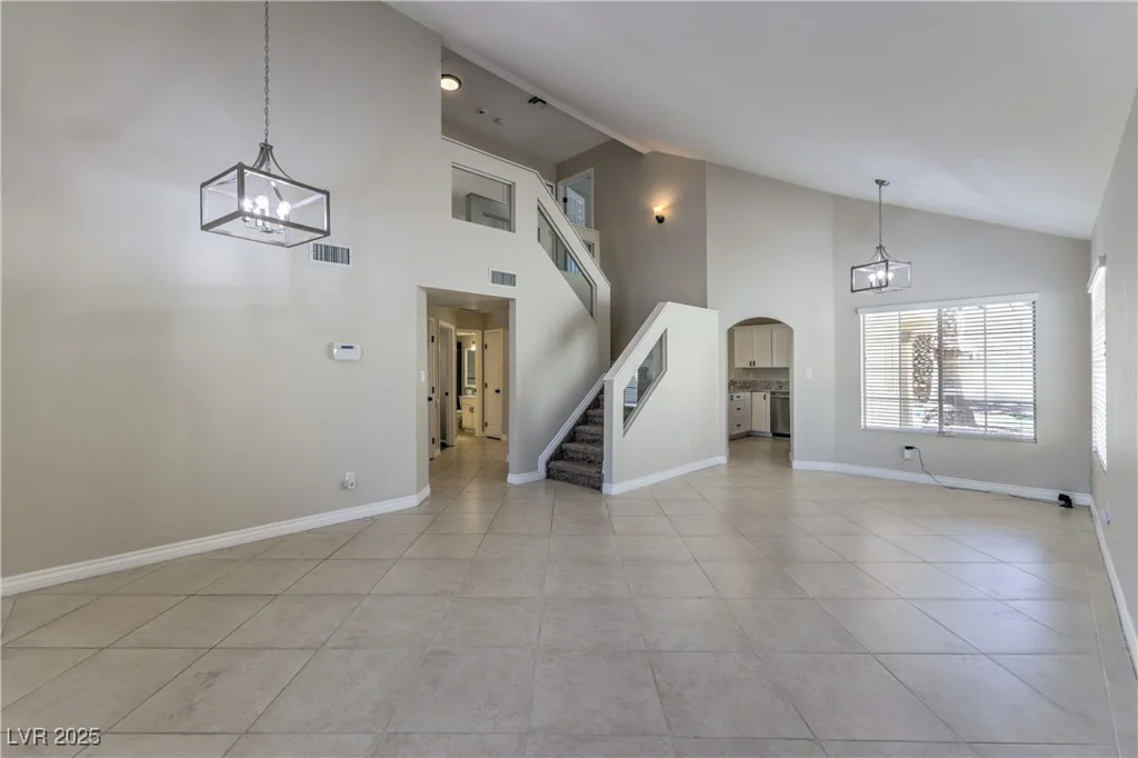 7633 Raven Hills, Las Vegas, NV 89149