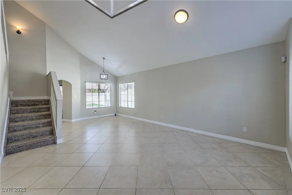 7633 Raven Hills, Las Vegas, NV 89149