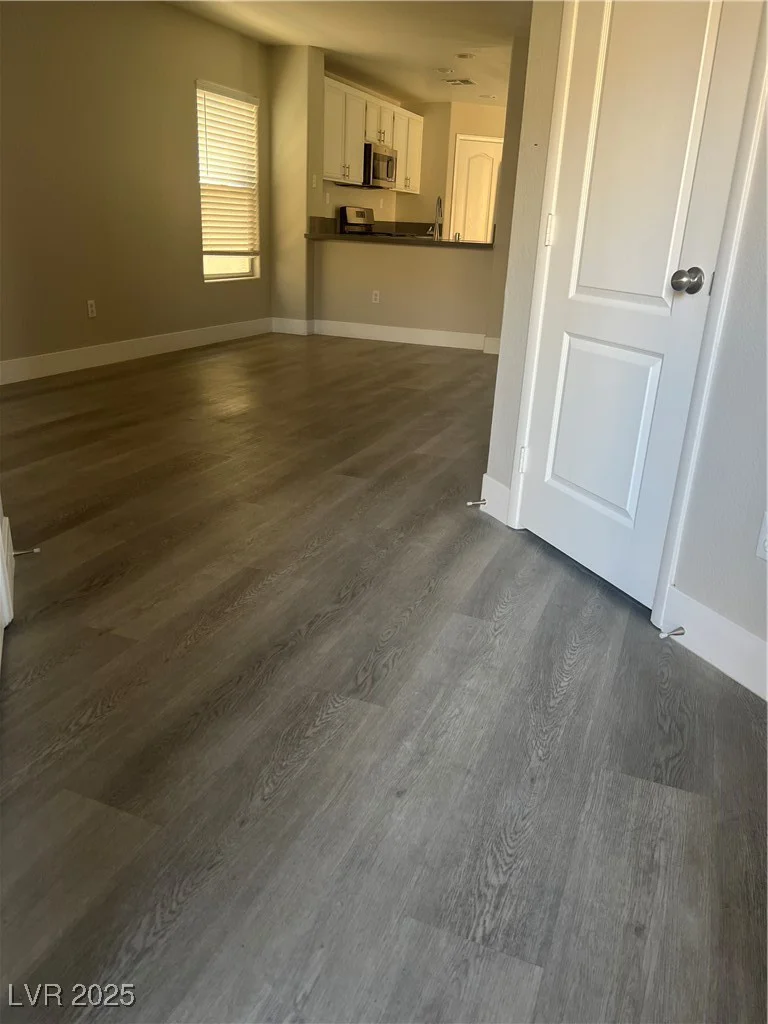 7977 Delft Blue, Las Vegas, NV 89139