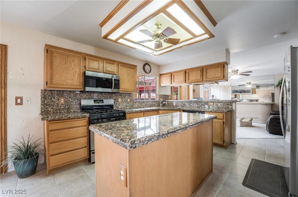 1742 Ashburn, North Las Vegas, NV 89032