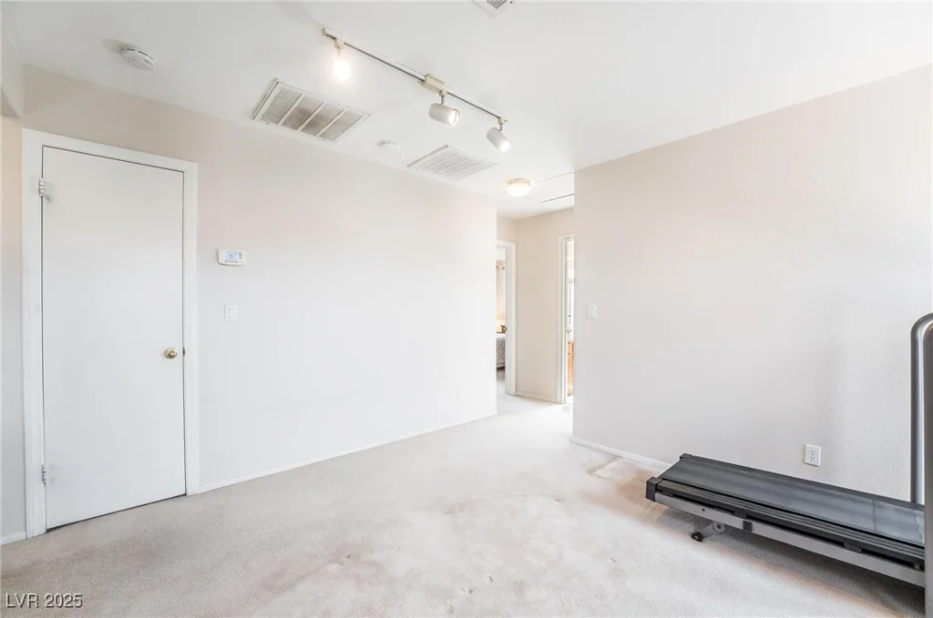 1742 Ashburn, North Las Vegas, NV 89032