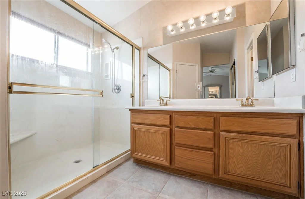 1742 Ashburn, North Las Vegas, NV 89032